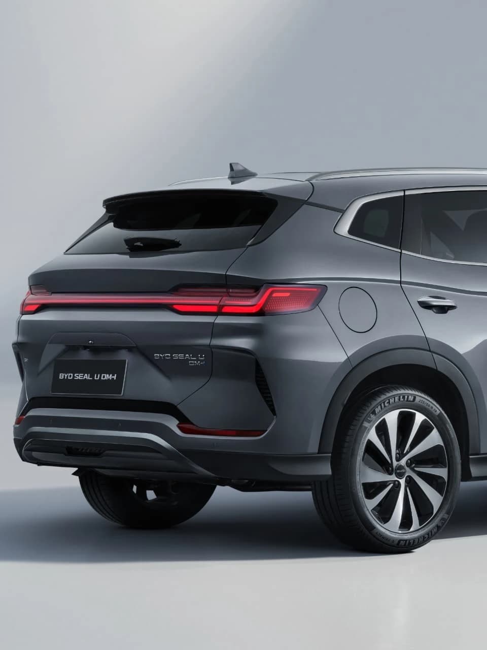 BYD Seal U DM-i — nadwozie