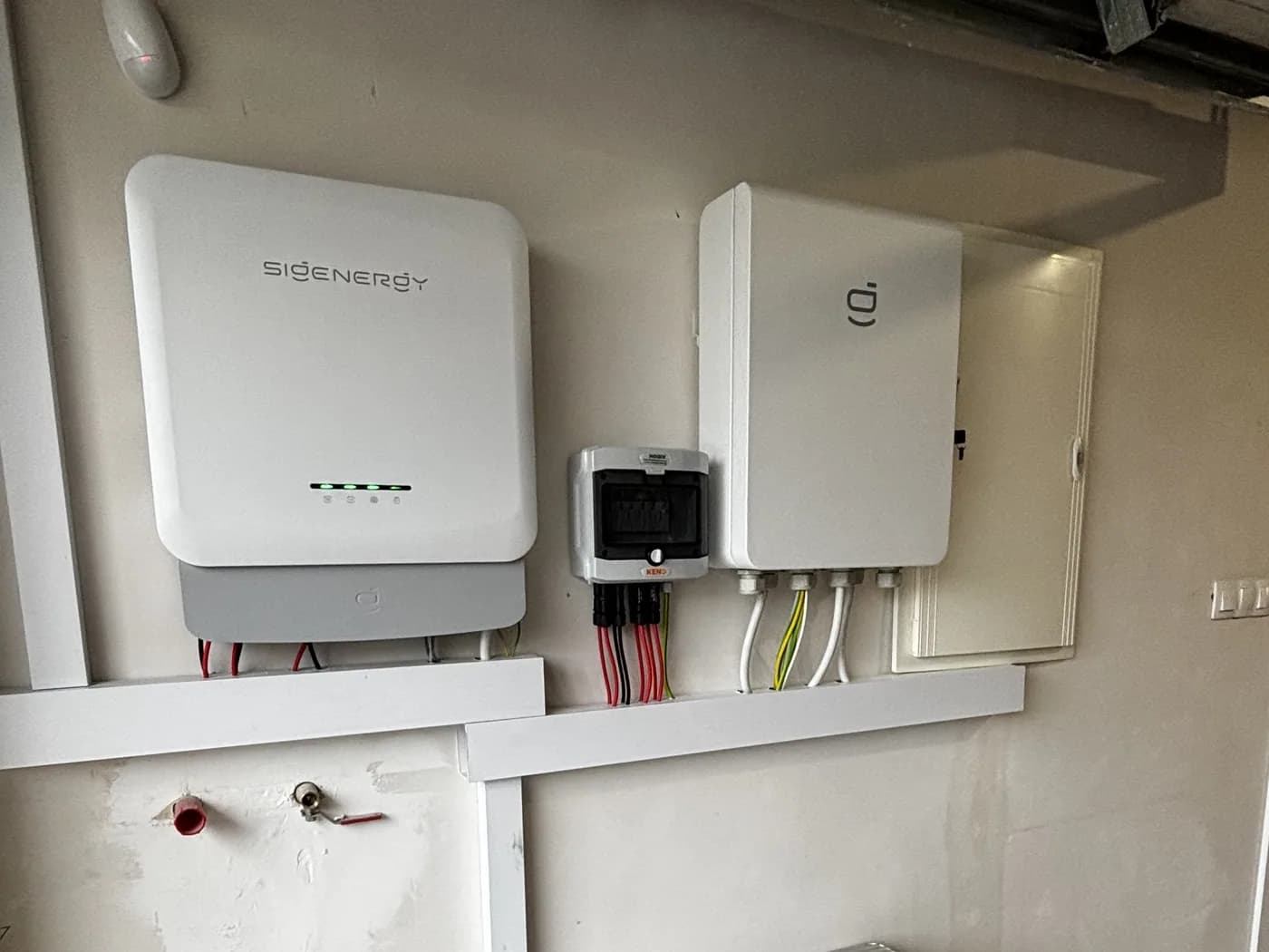 Montaż magazynu energii Sigenergy SigenStor 18 kWh (1/2)